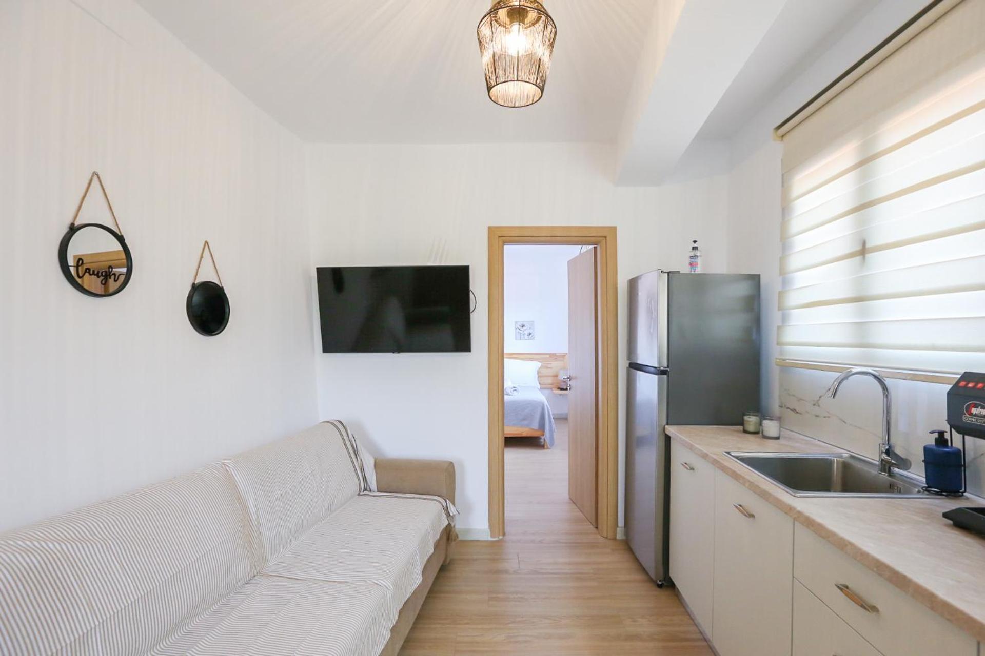 Village View Apartments Himare Exterior photo