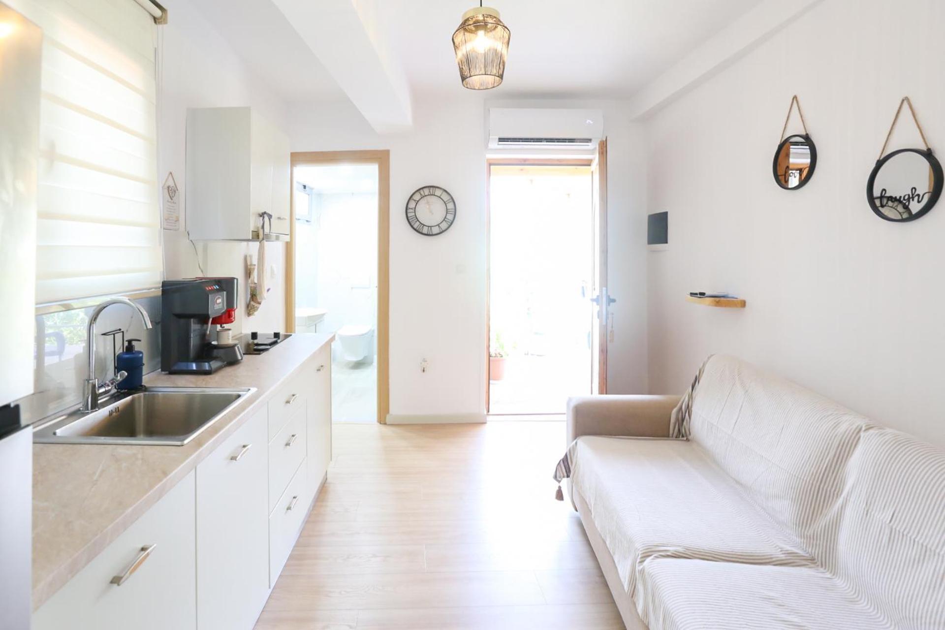 Village View Apartments Himare Exterior photo