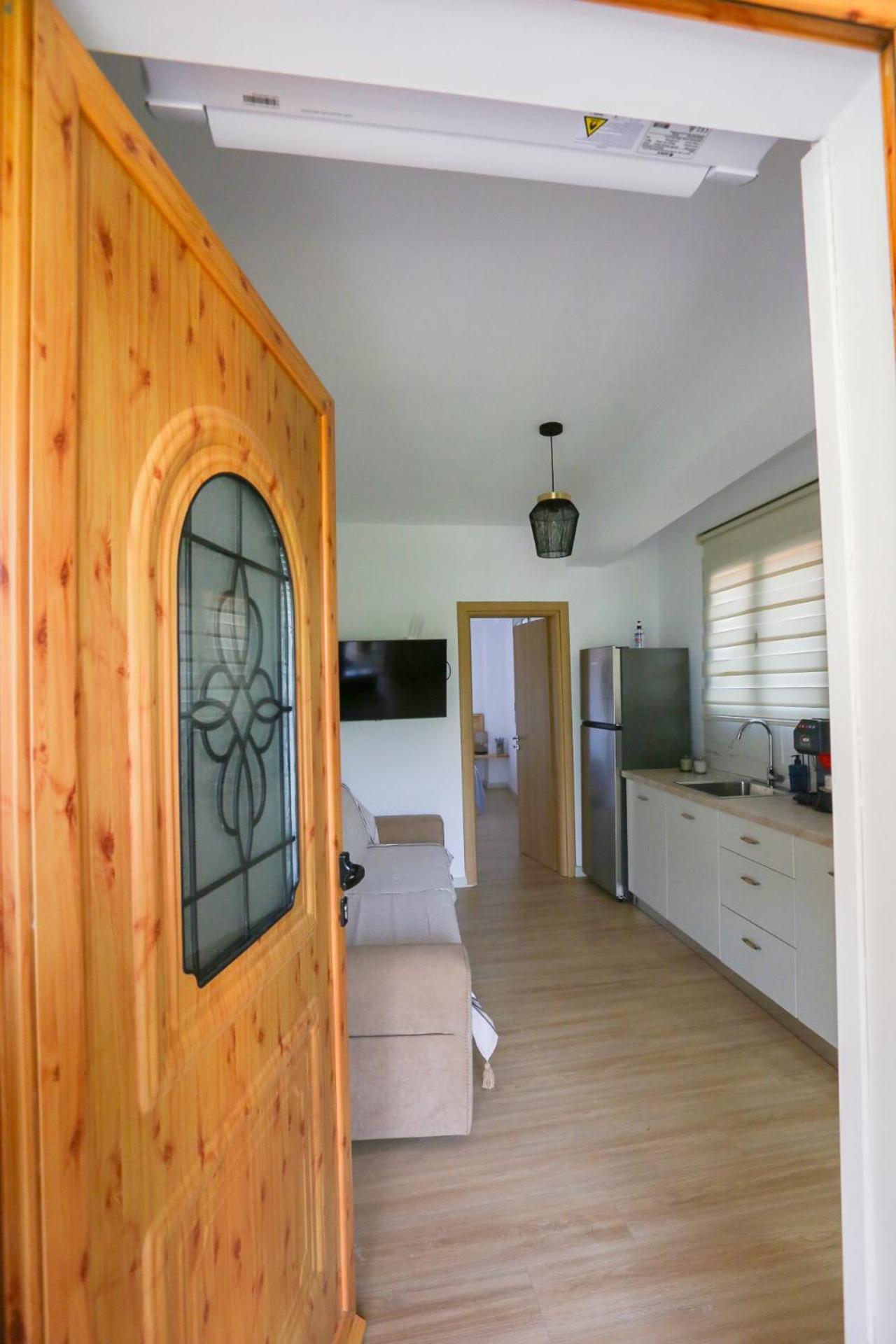 Village View Apartments Himare Exterior photo